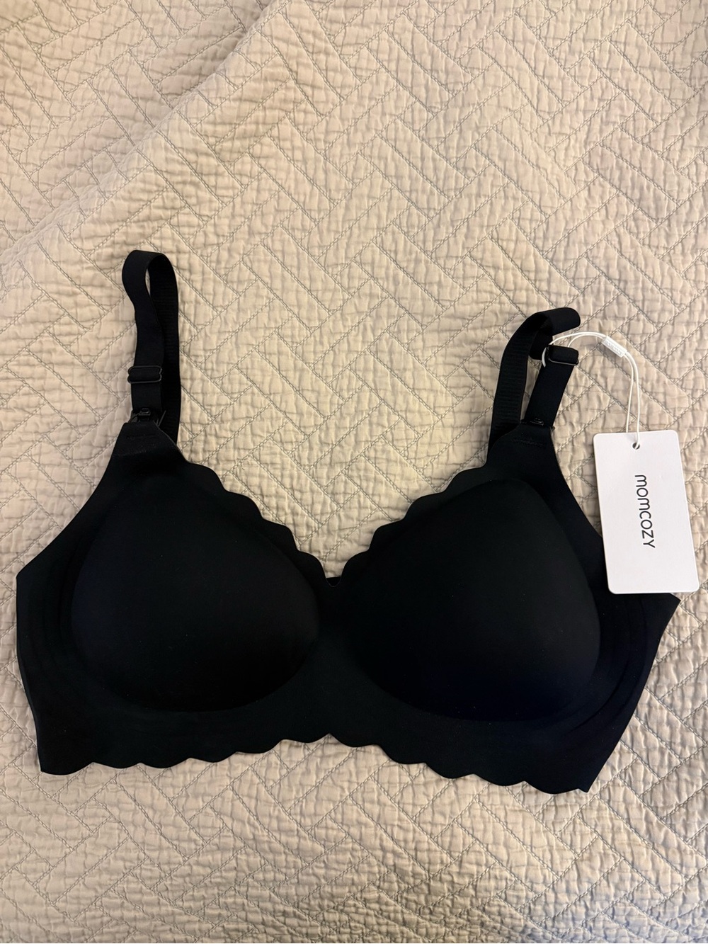 NWT Momcozy Black Seamless Nursing & Maternity Bra (Size L)
